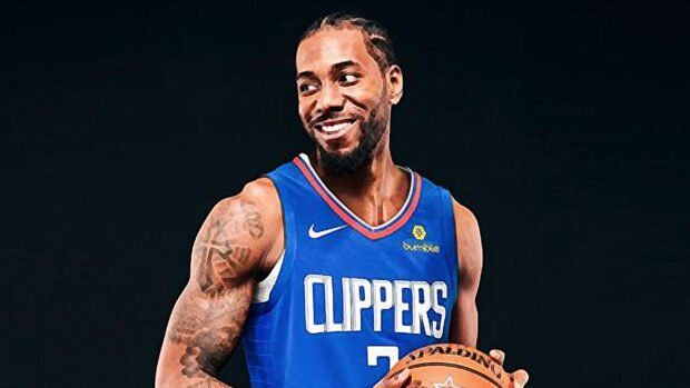 Kawhi Leonard in a Los Angeles Clippers jersey 